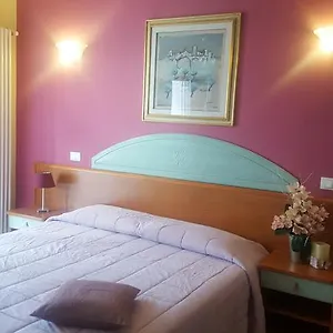 https://villa-elisa-gambettola.emilia-romagnahotels.net